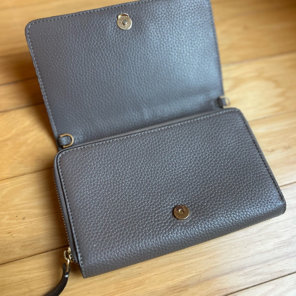 Tory Burch Leather McGraw Flat Wallet Crossbody Clutch - Picture 11 of 15